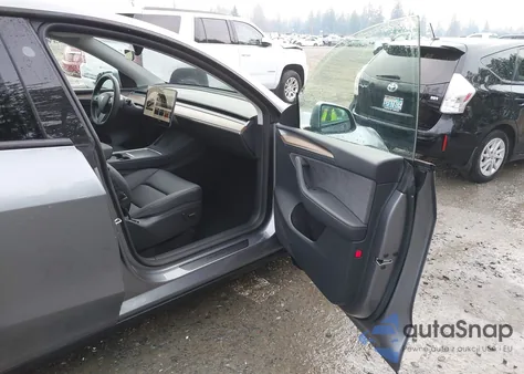 2024 Tesla Model Y Long Range Dual Motor All-Wheel Drive from USA, damaged, VIN 7SAYGDEE4RF178084